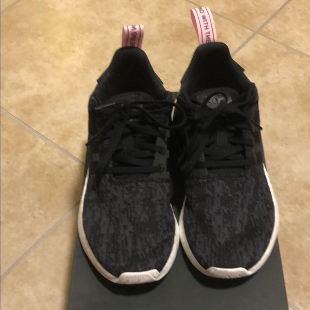 Adidas sneaks